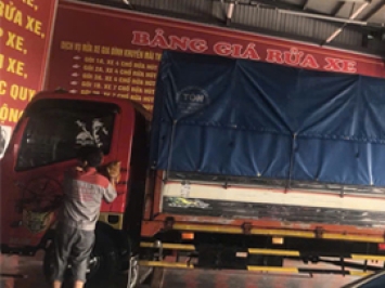 Dịch vụ rửa xe 24/24 Thanh Tuyền giá ưu đãi hấp dẫn dịp tết