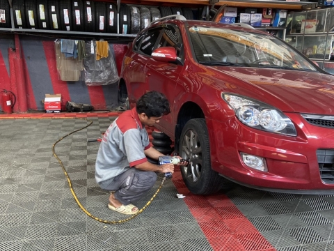 THAY LỐP RỬA XE QUẬN 7