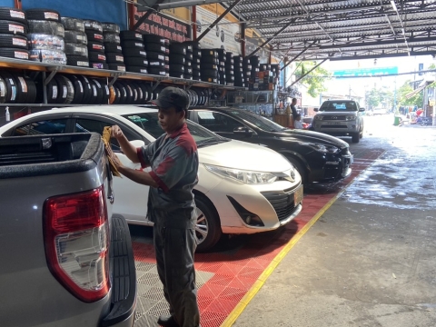 THAY LỐP RỬA XE QUẬN 7
