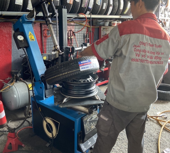 THAY LỐP RỬA XE QUẬN 7