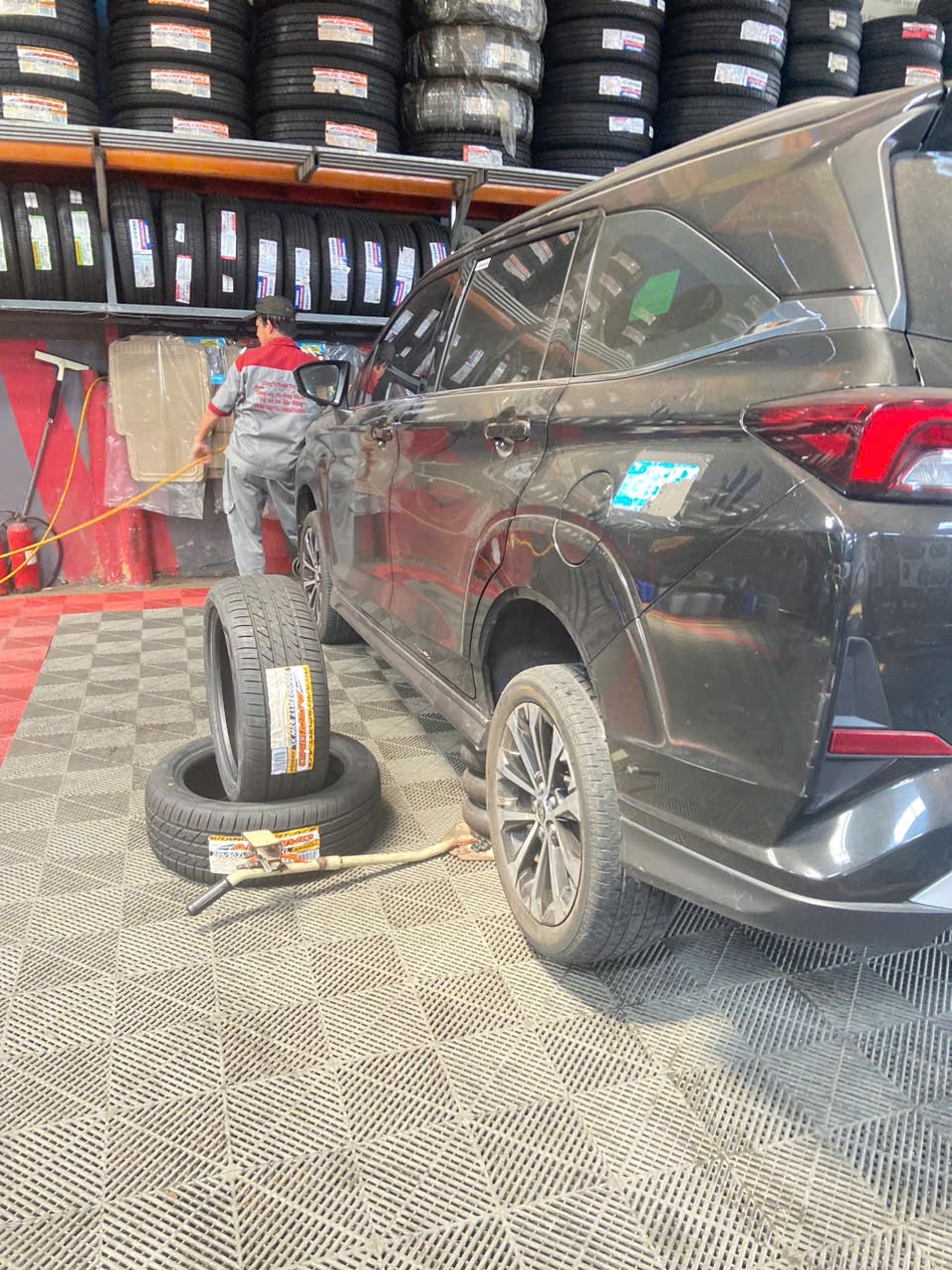 Các loại lốp xe ô tô chính hãng phổ biến